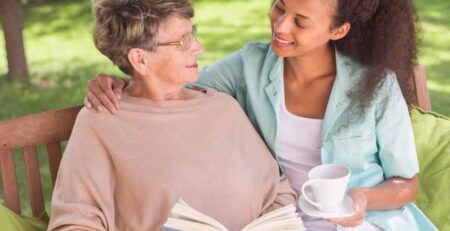 5 Reasons to become a home health aide.
